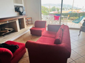 Whole flat 95 sq m by the sea close to airport with garden